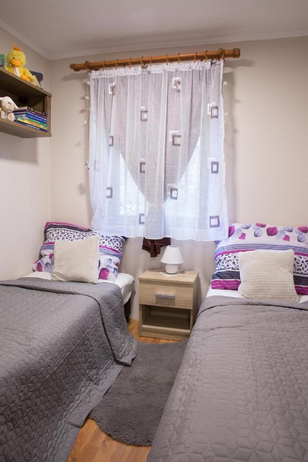 Fuege-Fa-Haz Vasarosnameny - Gergelyiugornya Apartment Bagian luar foto